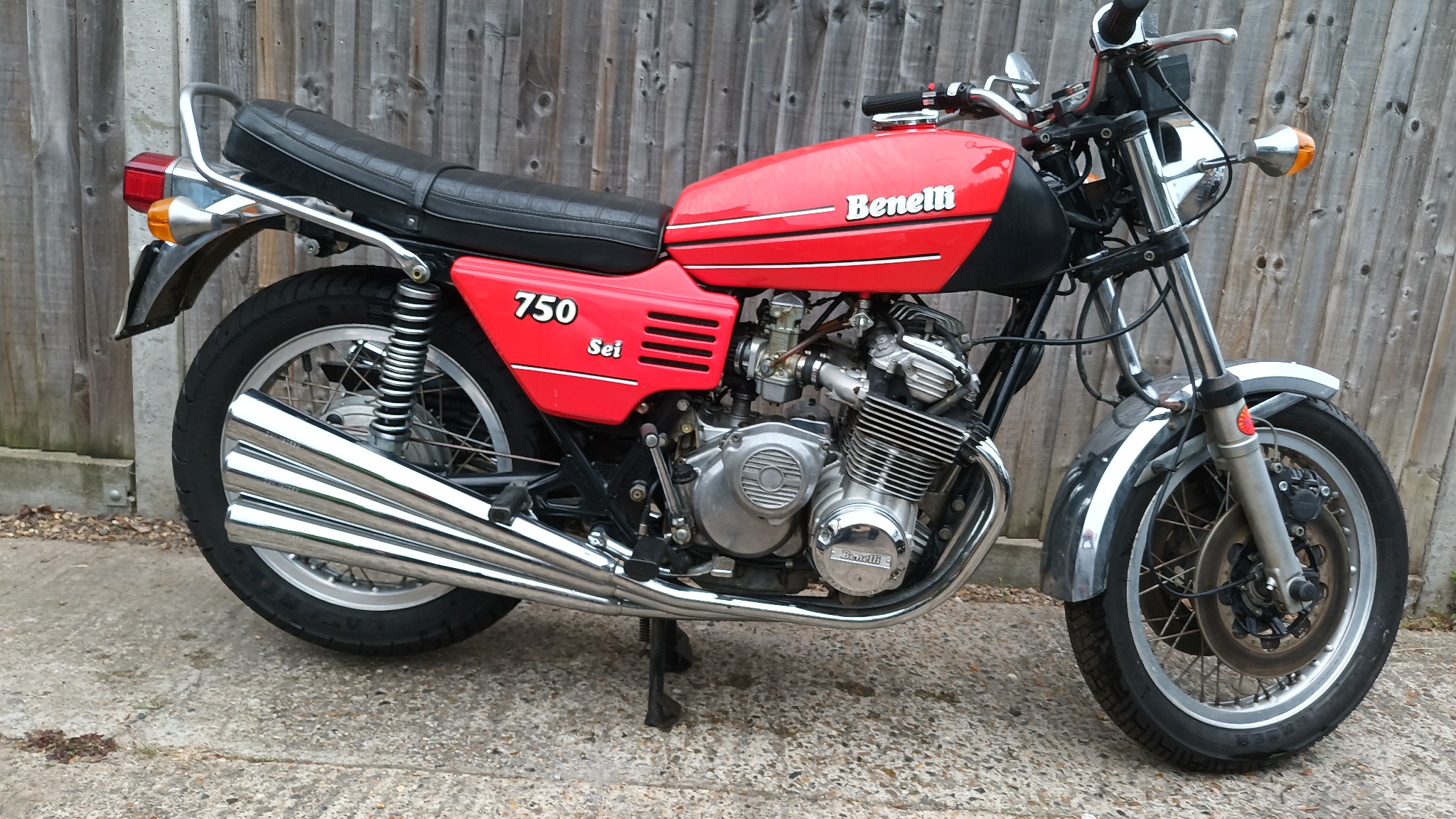 1975 Benelli 750 Sei photograph 2