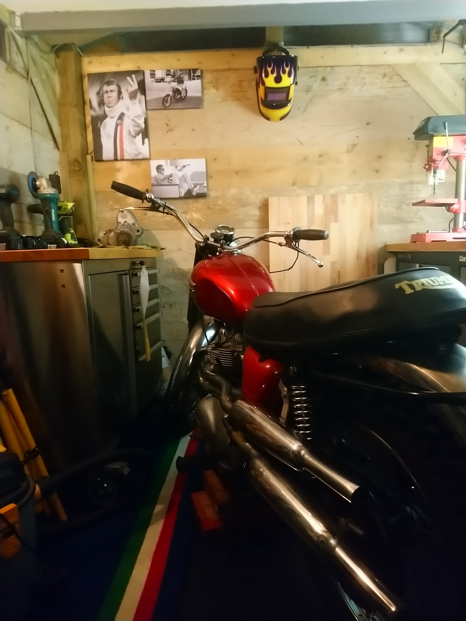 1969 Triumph T100C photograph 1