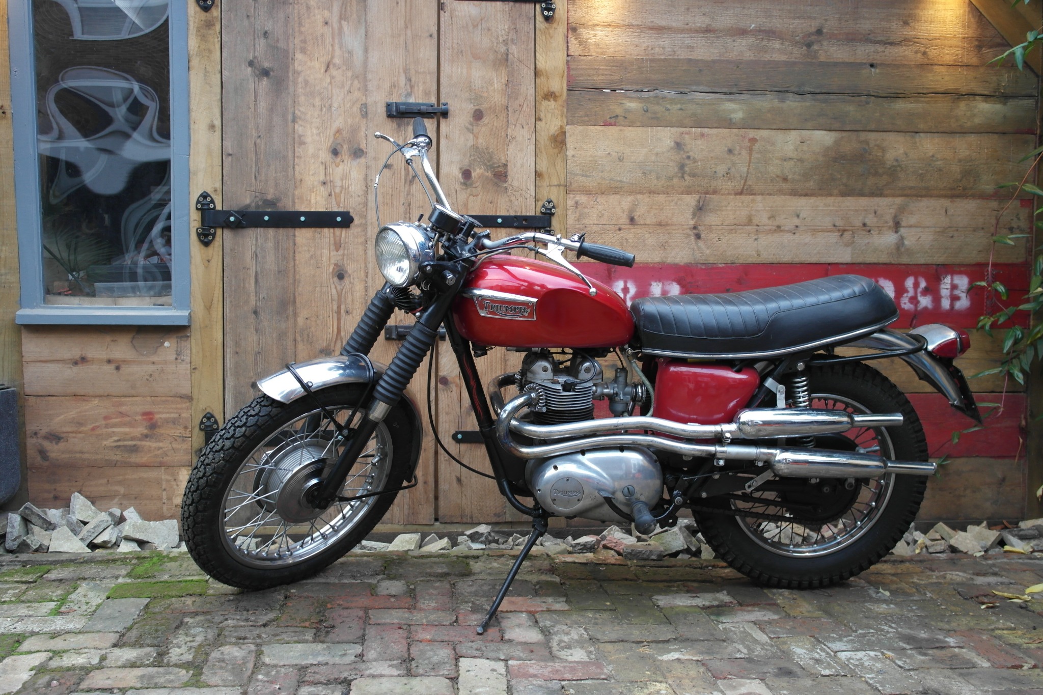 1969 Triumph T100C photograph 19