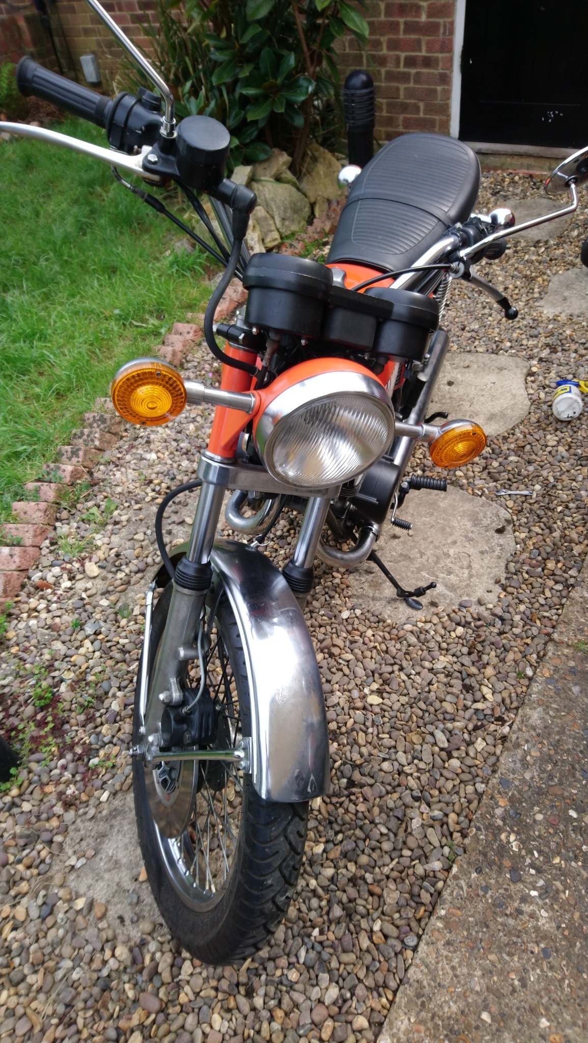1975 Yamaha RD350B photograph 17