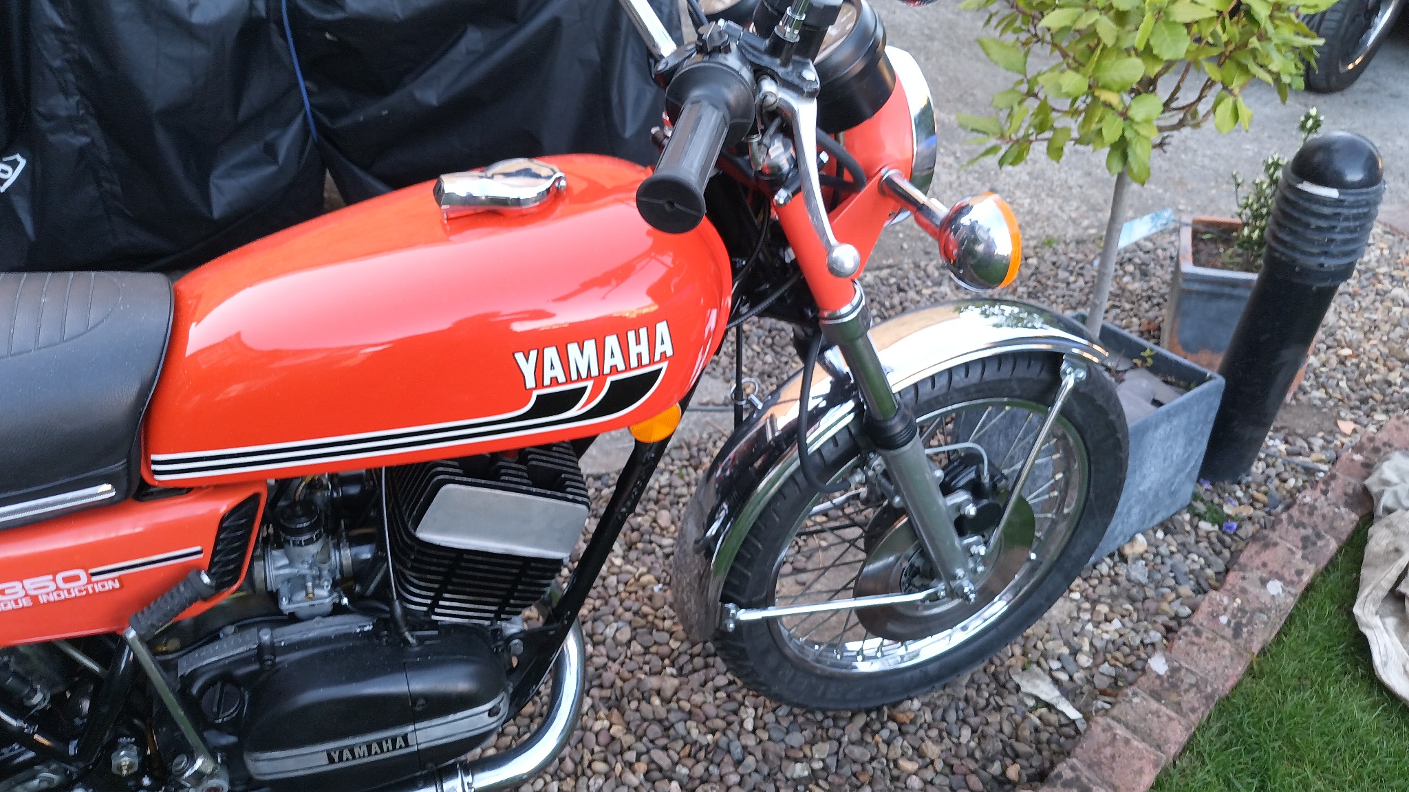 1975 Yamaha RD350B photograph 19